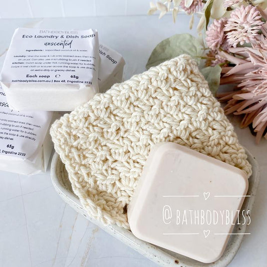 handmade-eco-friendly-vegan-stain-removing-laundry-soap-in-soapdish-with-handmade-washcloth