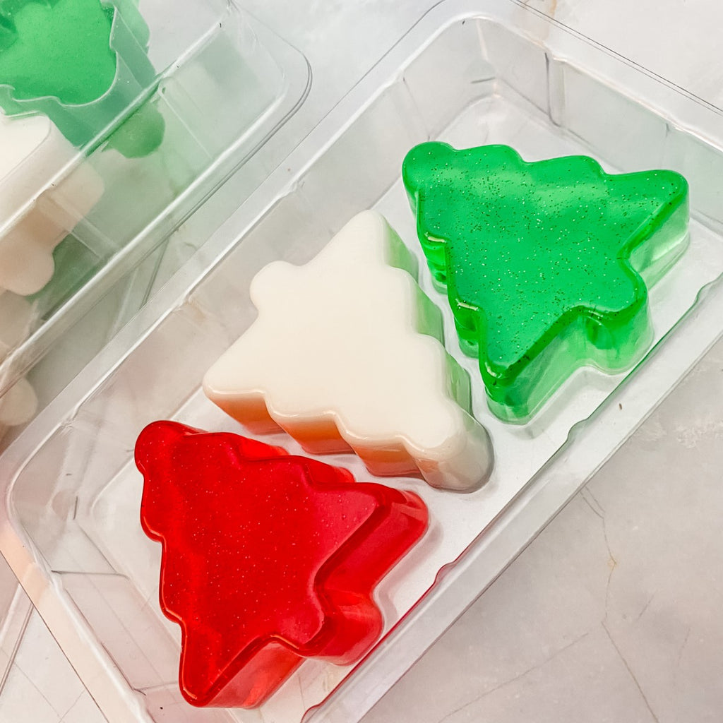 clear clamshell pack with 3 christmas tree shaped guest soaps in colours of white, red and green